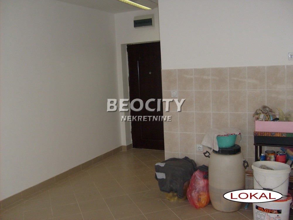 Lokal, 32 m2, Kneževac, 17. oktobra ID: 69950 2