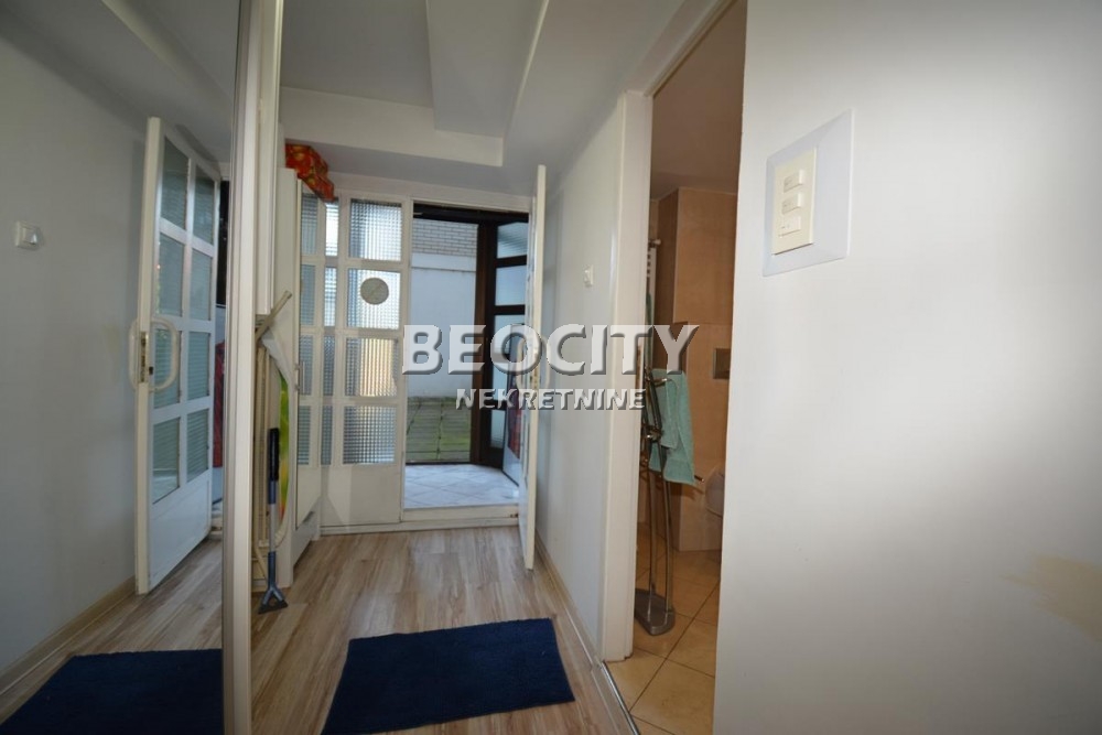 Lokal, 40 m2, Dedinje, Zvečanska ID: 50547 9