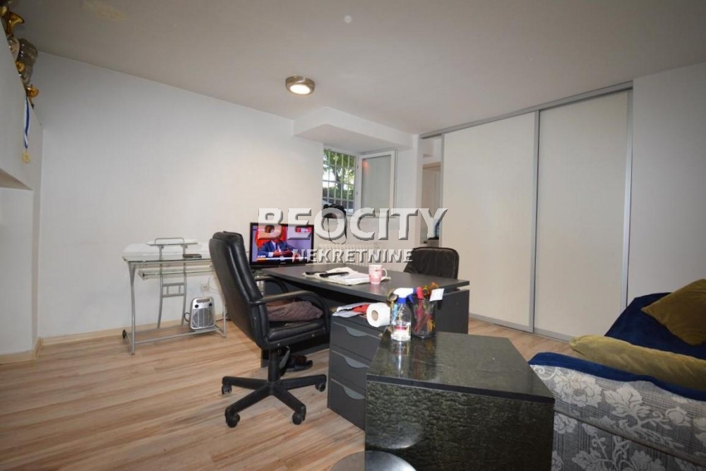 Lokal, 40 m2, Dedinje, Zvečanska ID: 50547 4