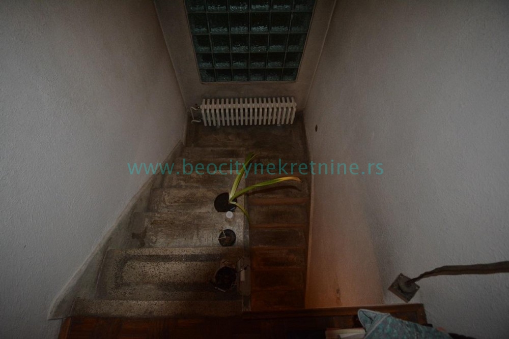 Petosobna kuća, 210 m2, Rakovica, Ribarčeva ID: 27051 15