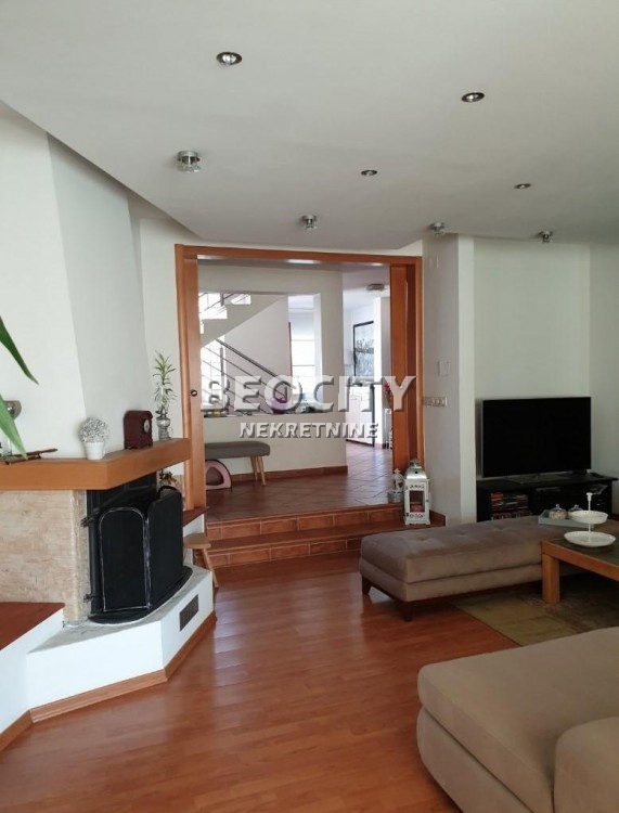 Petosobna kuća, 400 m2, Altina, Ugrinovački put 10. deo ID: 71267 4