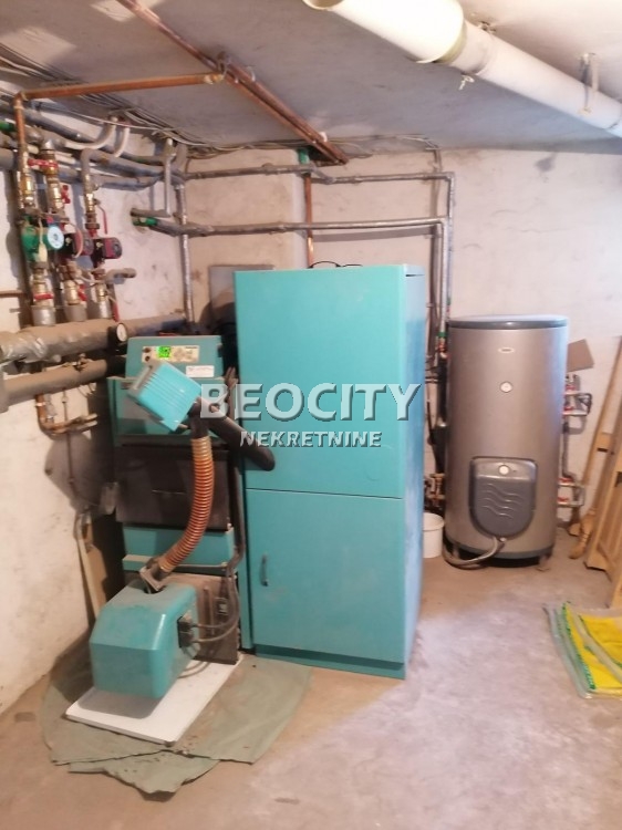 Petosobna kuća, 500 m2, Cvetanova Ćuprija,  Stari vinogradi ID: 70055 4