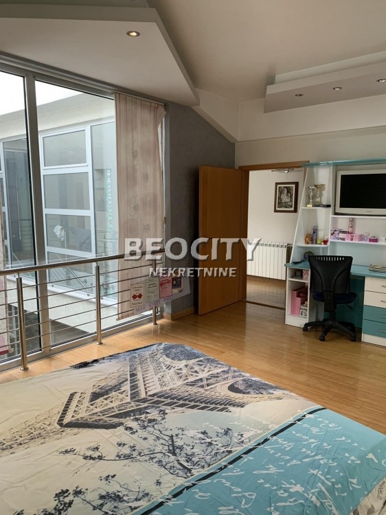 Petosobna kuća, 540 m2, Centar, Takovska ID: 93301 11