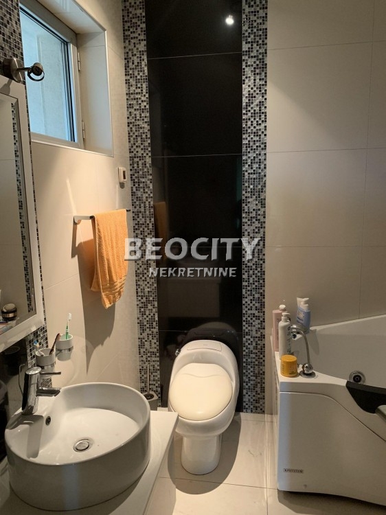 Petosobna kuća, 540 m2, Centar, Takovska ID: 93301 15