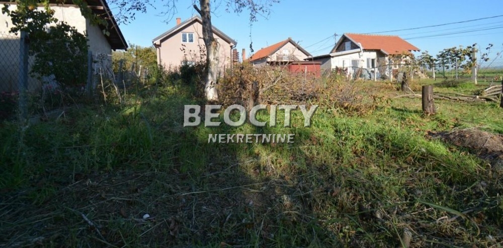 Plac, Ostružnica, Grobljanska ID: 89853 3