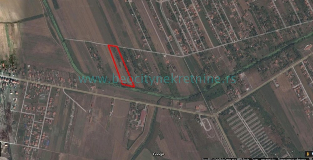 Plac, Surčin, Majke Angeline ID: 43678 3