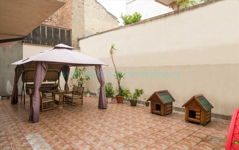 Trosoban stan, 70 m2, Čubura, Marulićeva ID: 41531 16