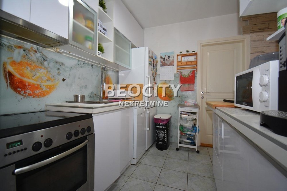 Trosoban stan, 80 m2, Bele vode, Leposave Vujošević ID: 2673 5