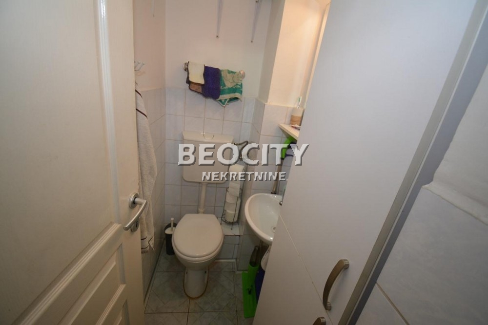 Trosoban stan, 80 m2, Bele vode, Leposave Vujošević ID: 2673 15