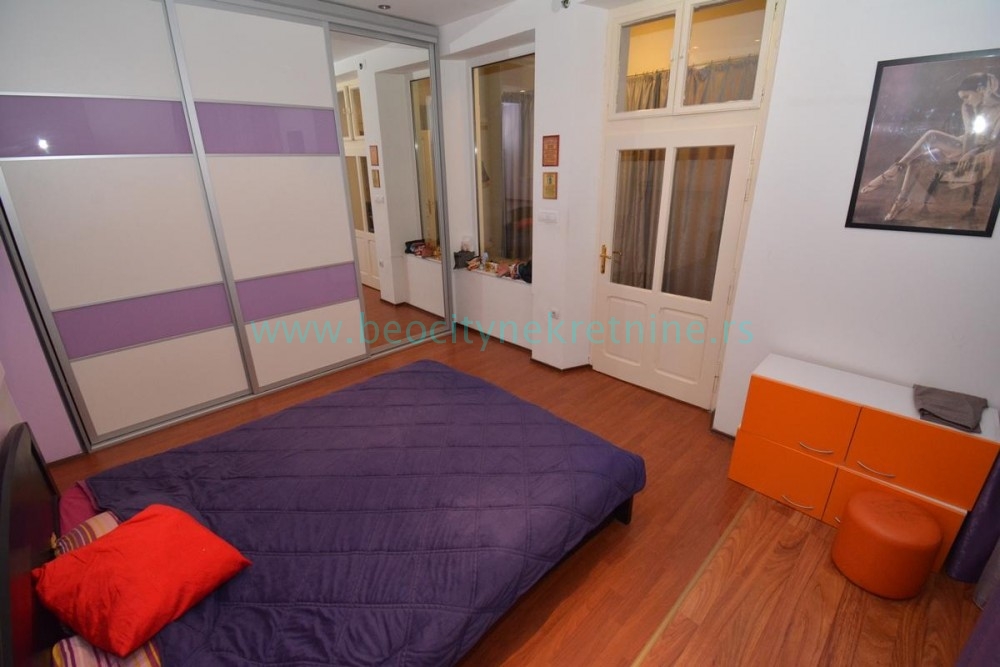 Trosoban stan, 83 m2, Cvetni trg, Mišarska ID: 41133 15