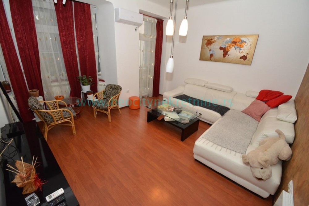 Trosoban stan, 83 m2, Cvetni trg, Mišarska ID: 41133 1