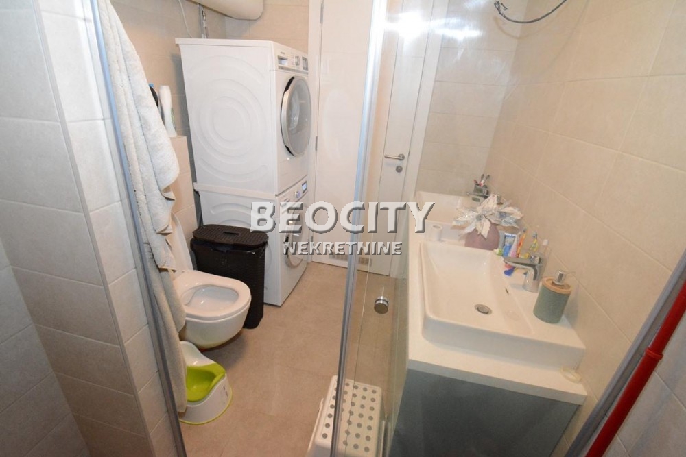 Trosoban stan, 95 m2, Blok 63, Vojvođanska ID: 92719 17