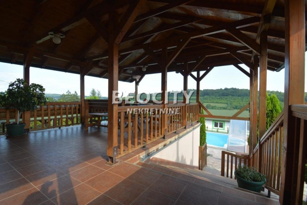 Trosobna kuća, 360 m2, Amerić ID: 71934 13