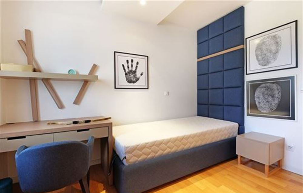 LUX STAN NOVI BEOGRAD BLOK A 4