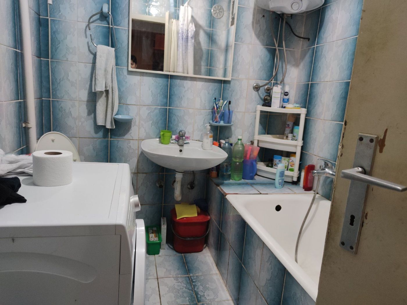 Uknjižen   odlična investicija   062 792 583 5