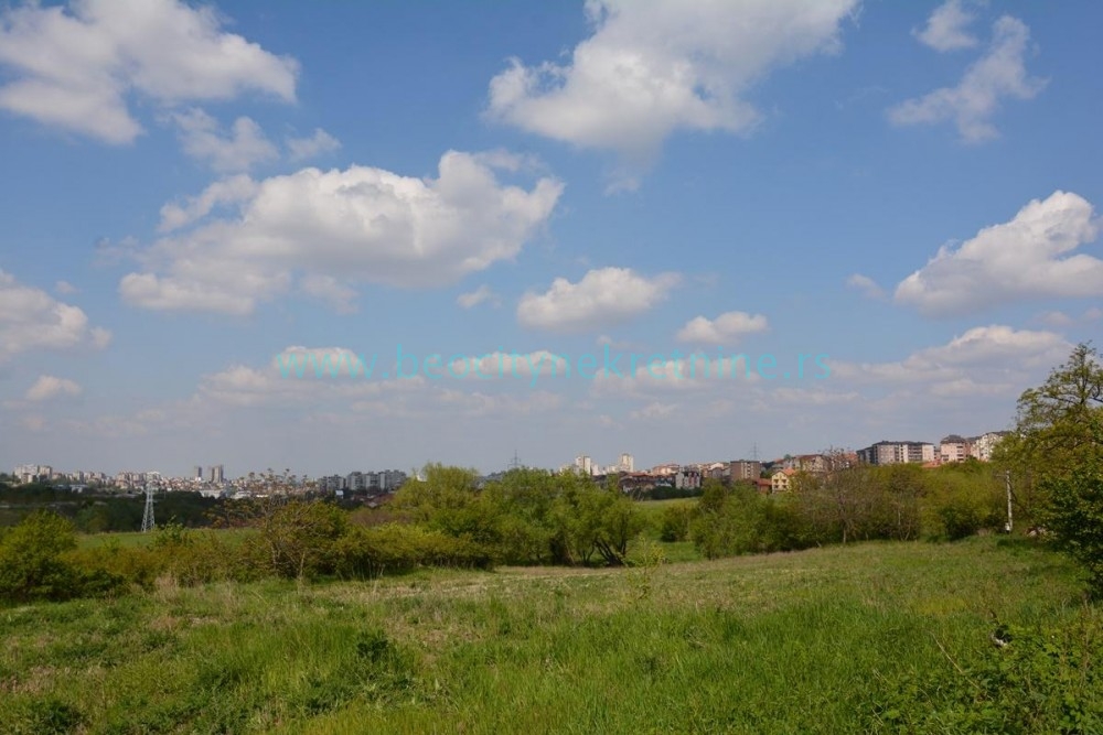 Plac, Kumodraž, Tekeriška 1. Prilaz ID: 41239 5