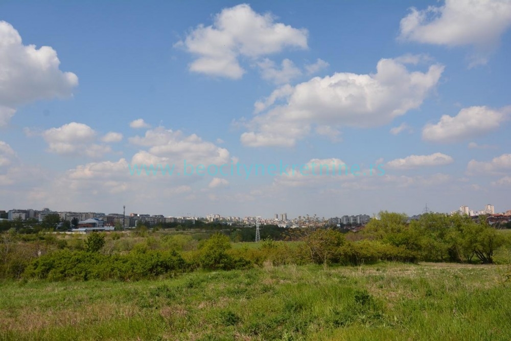 Plac, Kumodraž, Tekeriška 1. Prilaz ID: 41239 7