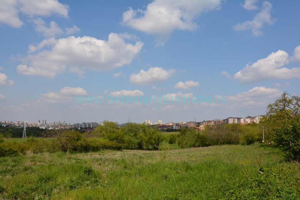 Plac, Kumodraž, Tekeriška 1. Prilaz ID: 41239 3