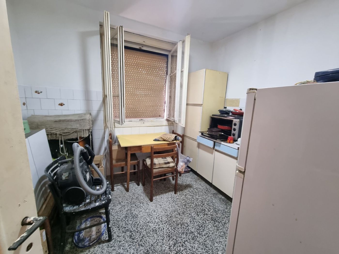 Uknjižen jednosoban stan   može biti 1 5   062 792 583 2