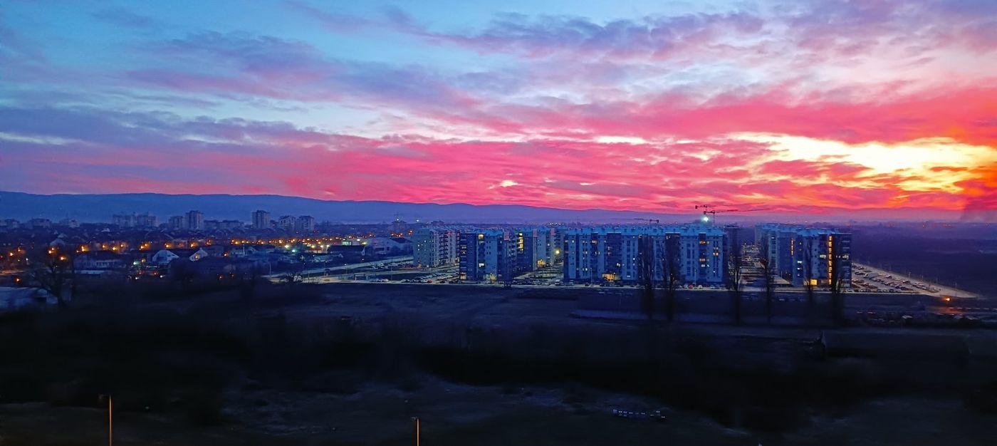 Kompletno renoviran   fantastičan pogled   062 792 583 1