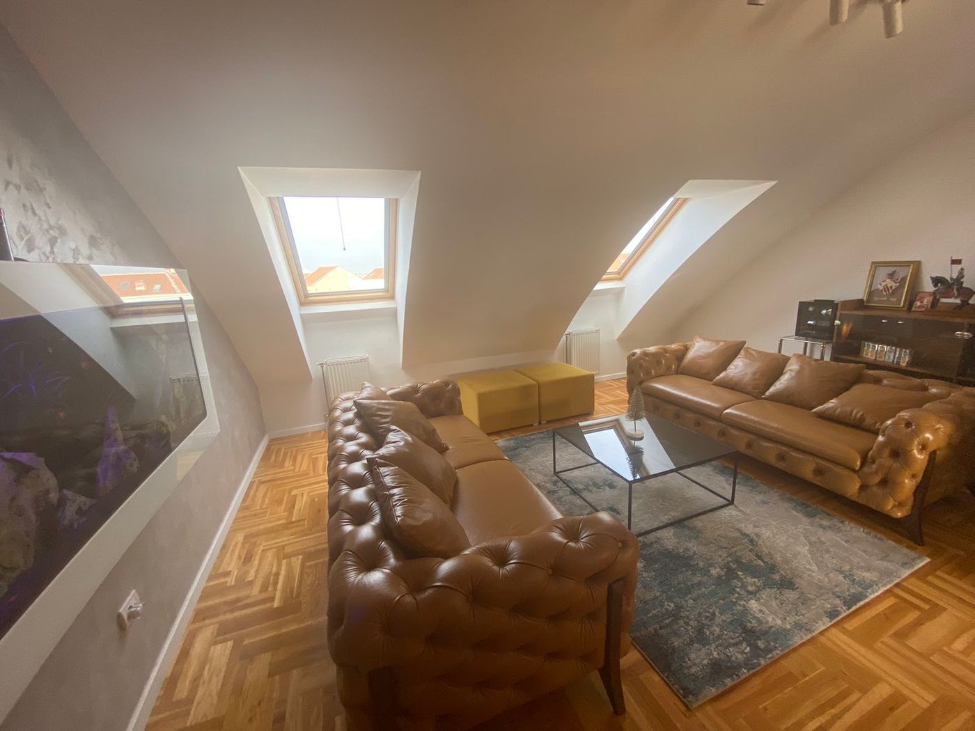 Savršena porodična nekretnina   2 parking mesta   uknjižen   062 792 583 2