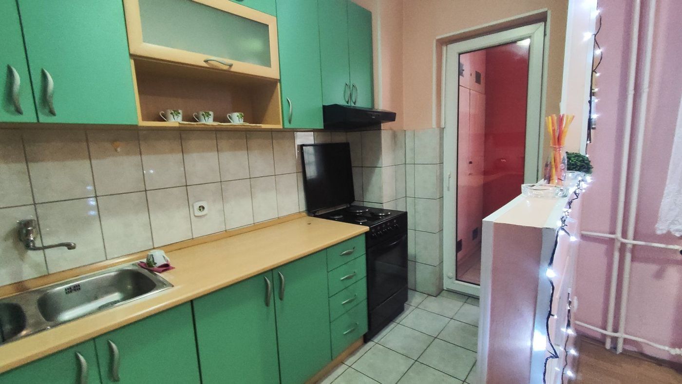 Uknjižen dvosoban stan   fasadna cigla   odmah useljiv   062 792 583 5