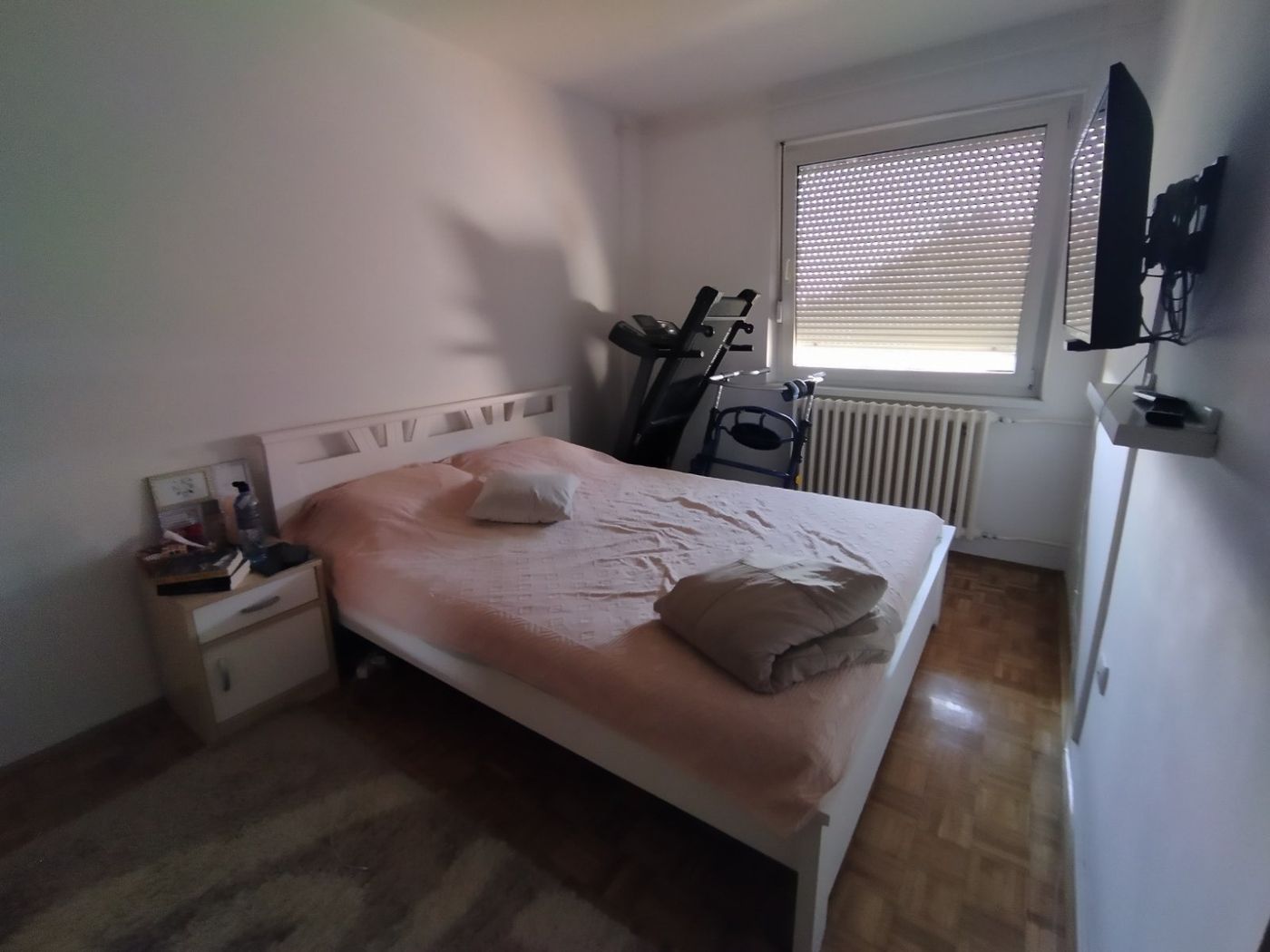 Šonsi   trosoban stan bez ulaganja   062 792 583 3