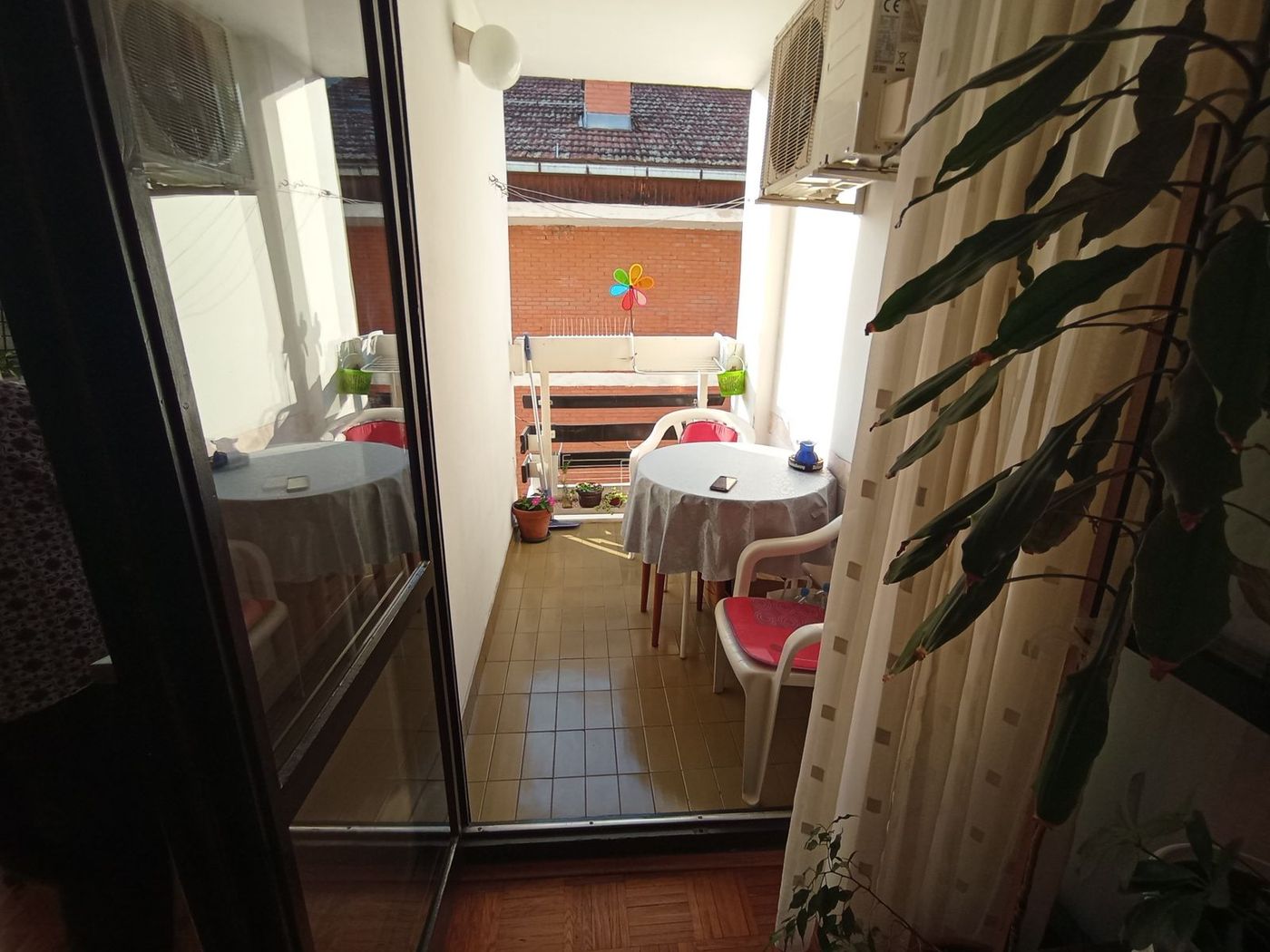 Šonsi   uknjižen dvosoban stan   Tozin sokak   062 792 583 5