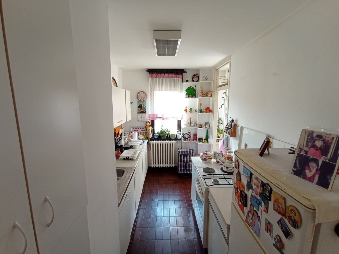 Šonsi   uknjižen dvosoban stan   Tozin sokak   062 792 583 3