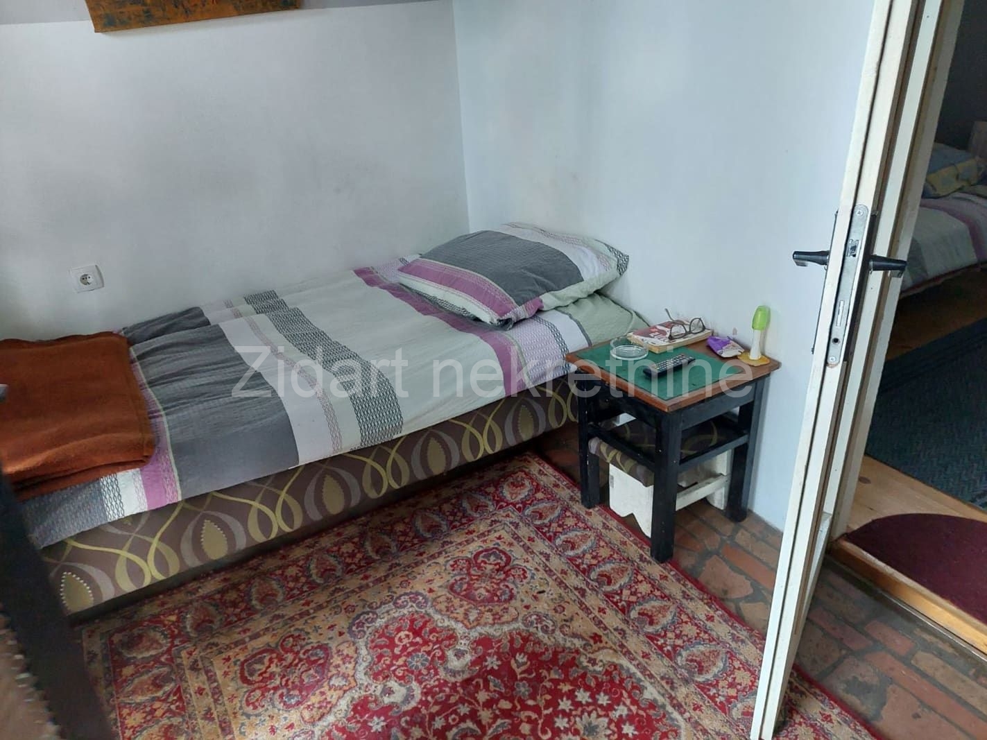 Veoma povoljno lepa kuća 92m2, Obrenovac, Zvečka 15