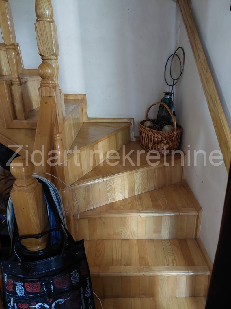 Veoma povoljno lepa kuća 92m2, Obrenovac, Zvečka 18