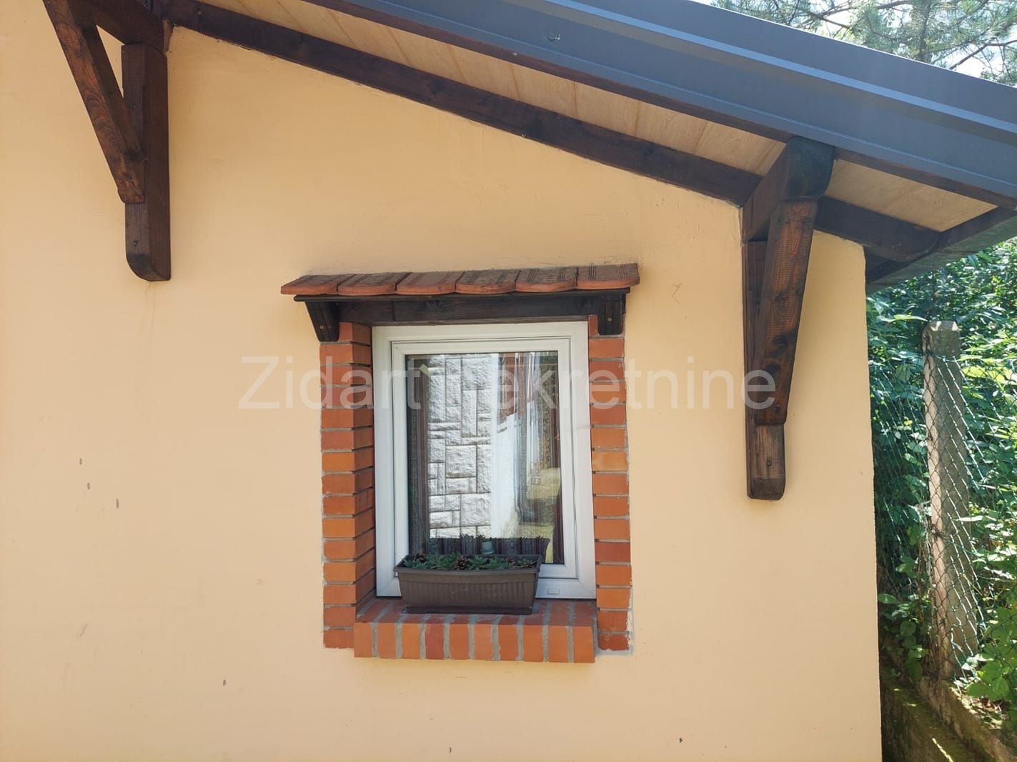 Veoma povoljno lepa kuća 92m2, Obrenovac, Zvečka 10