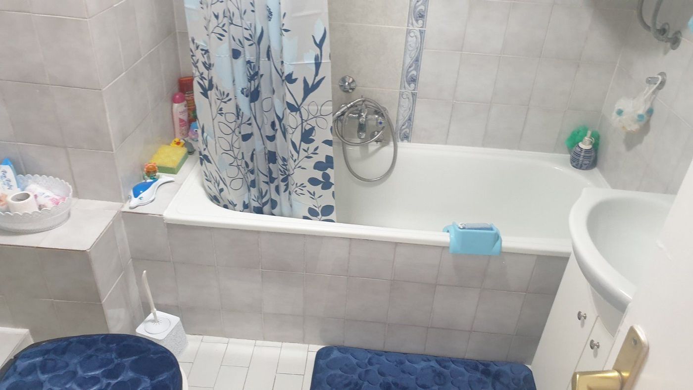 Namešten  idealno za izdavanje   kod Futoške pijace   062 792 583 5