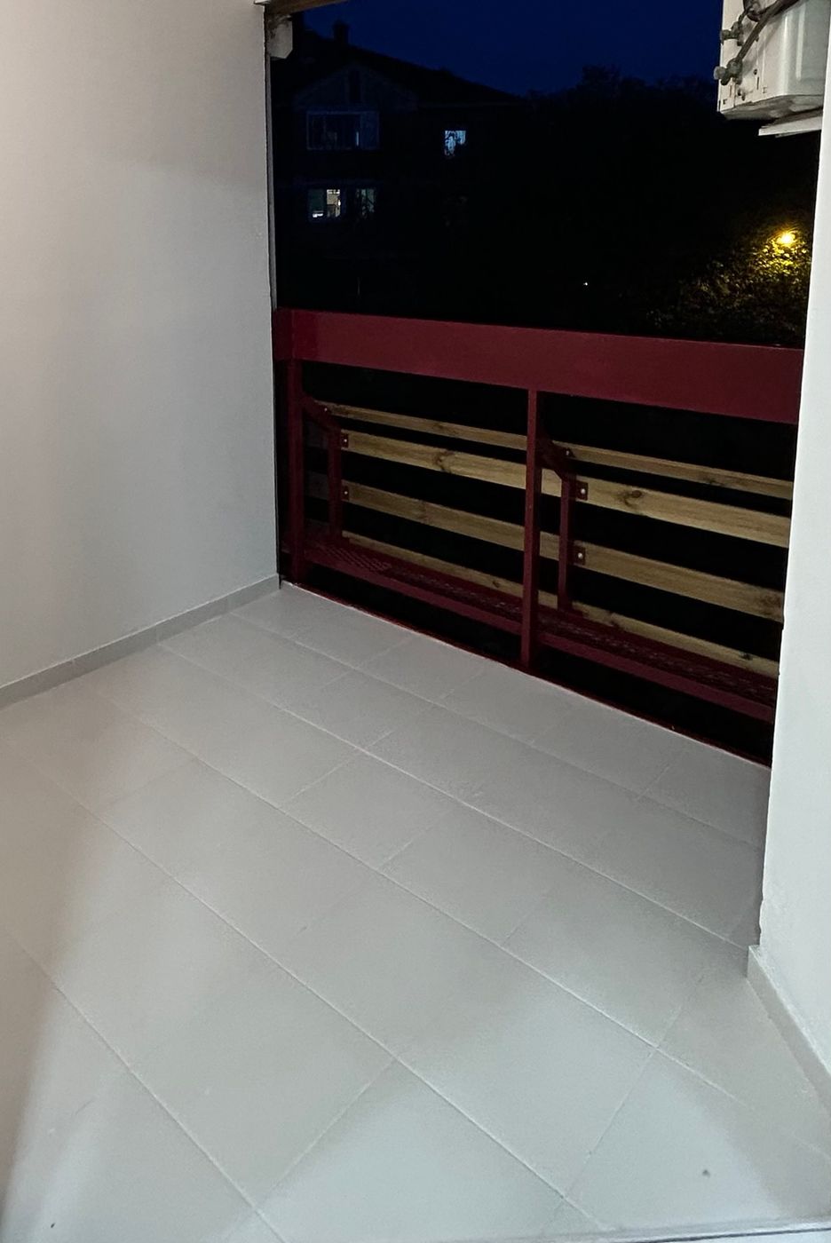 Tozin sokak   Šonsi   fasadna cigla   odmah useljiva garsonjera   062 792 583 5