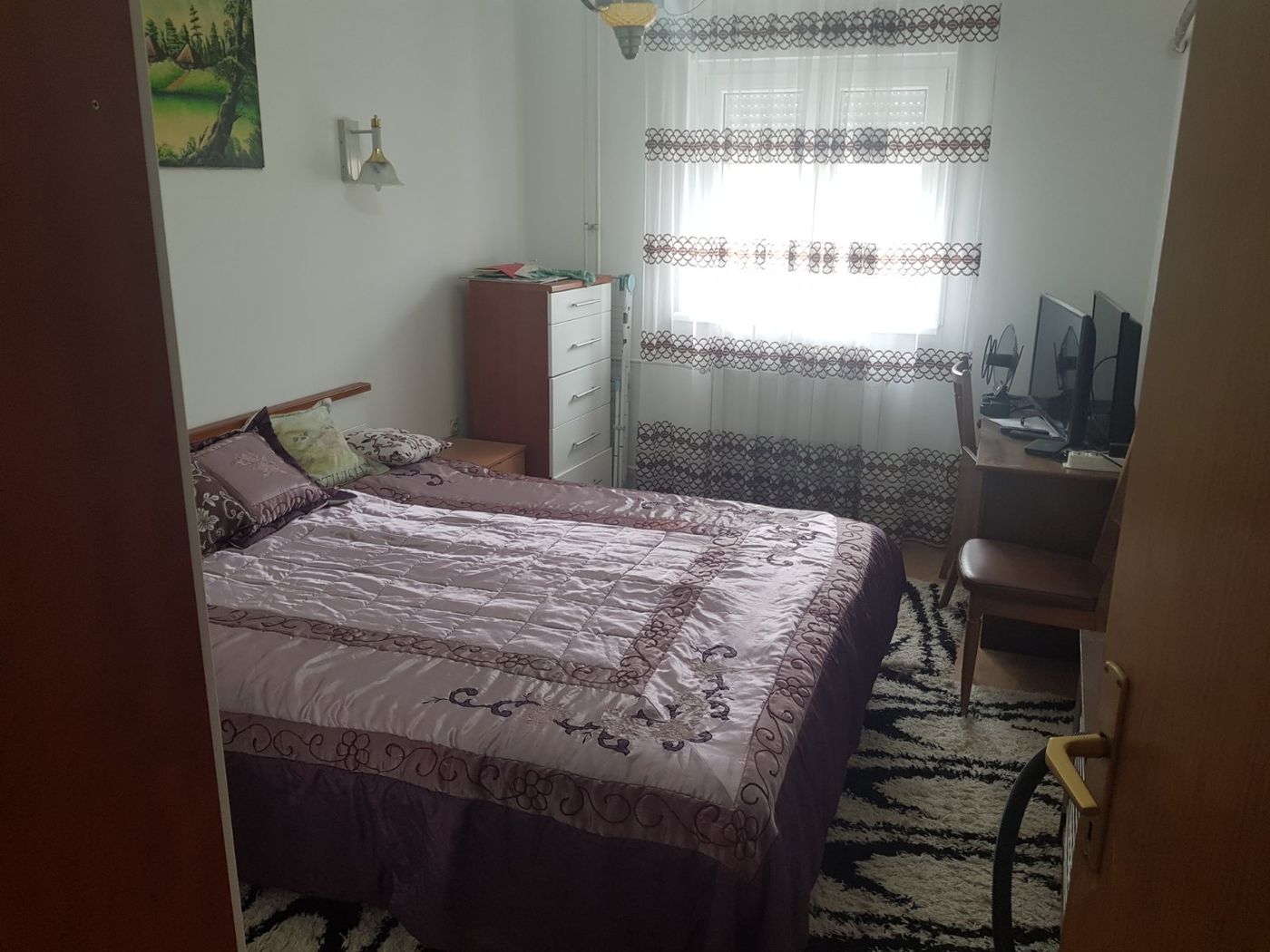 Odlićan dvosoban stan kod Ž Stanice i Nove Detelinare   062 792 583 3