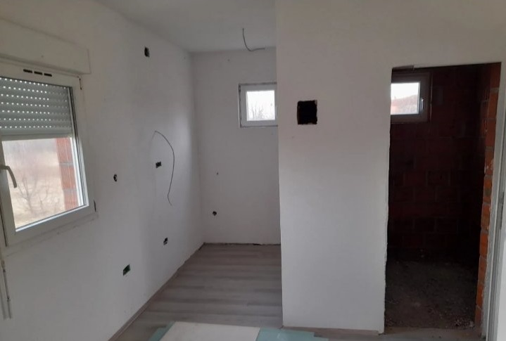 Vikendica na prodaju Sume Topola 4