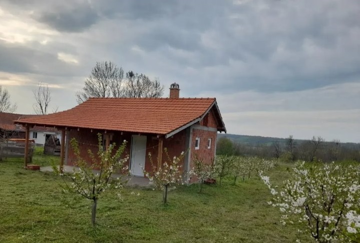 Vikendica na prodaju Sume Topola 3