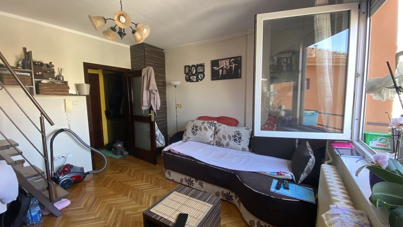 Uknjižen  bez ikakvih ulaganja   062 792 583 4