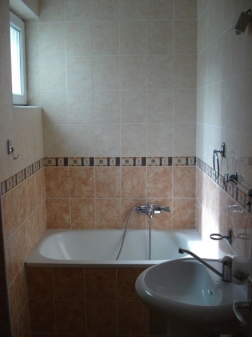 Izdajem odlican porodicni stan na duze vreme Novi Sad Nova Detelinara 2