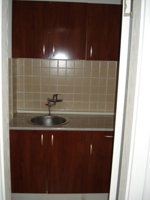 Izdajem odlican porodicni stan na duze vreme Novi Sad Nova Detelinara 4