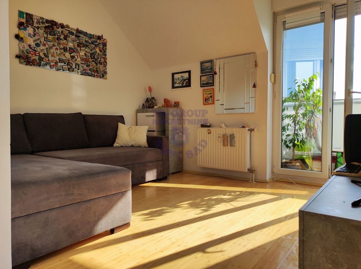 Dvosoban stan na jednoj od najtraženijih lokacija 1