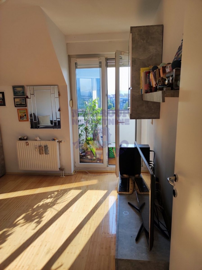 Dvosoban stan na jednoj od najtraženijih lokacija 2