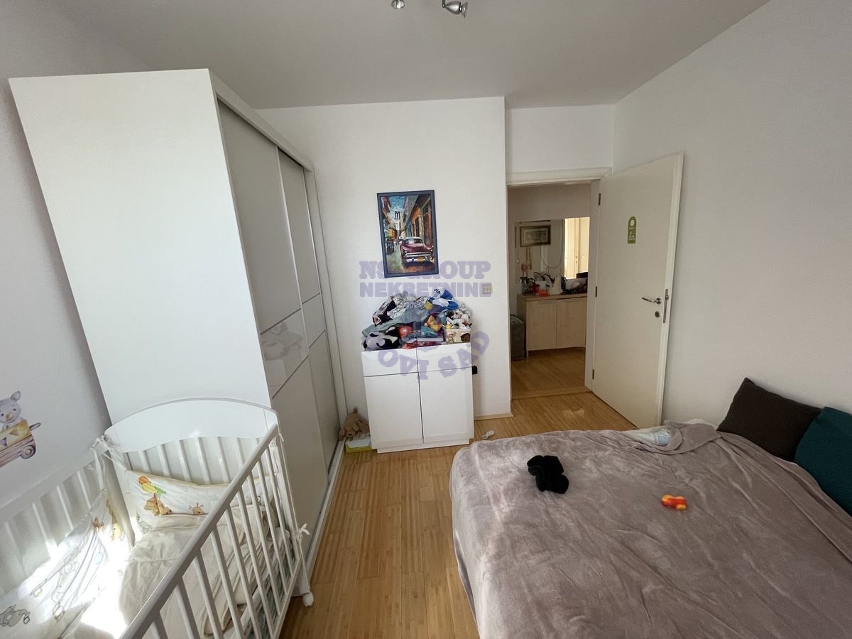 Dvosoban stan na jednoj od najtraženijih lokacija 4