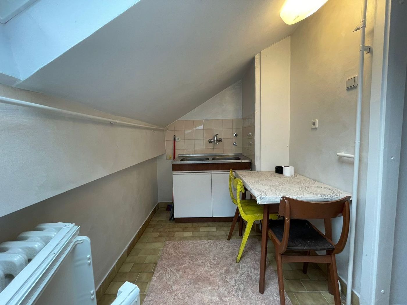 Renoviran i odmah useljiv stan na Novom Naselju 3