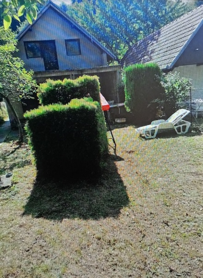 Izdaje se vikendica na Srebrnom jezeru 1