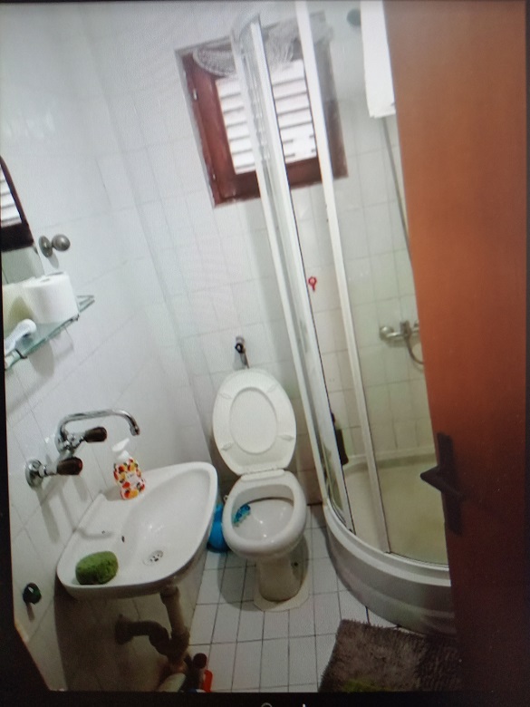 Izdaje se vikendica na Srebrnom jezeru 5