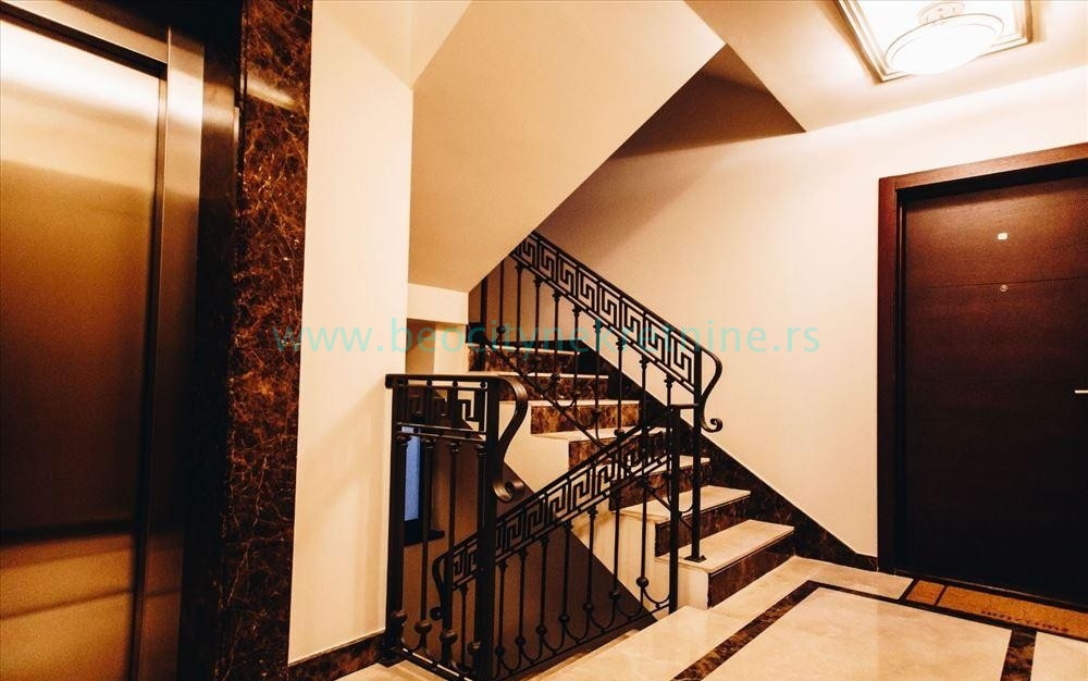 Trosoban stan, 68 m2, Vračar ID: 43764 11