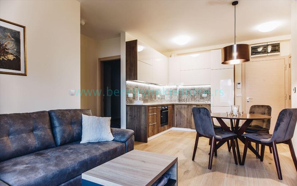 Trosoban stan, 68 m2, Vračar ID: 43764 1