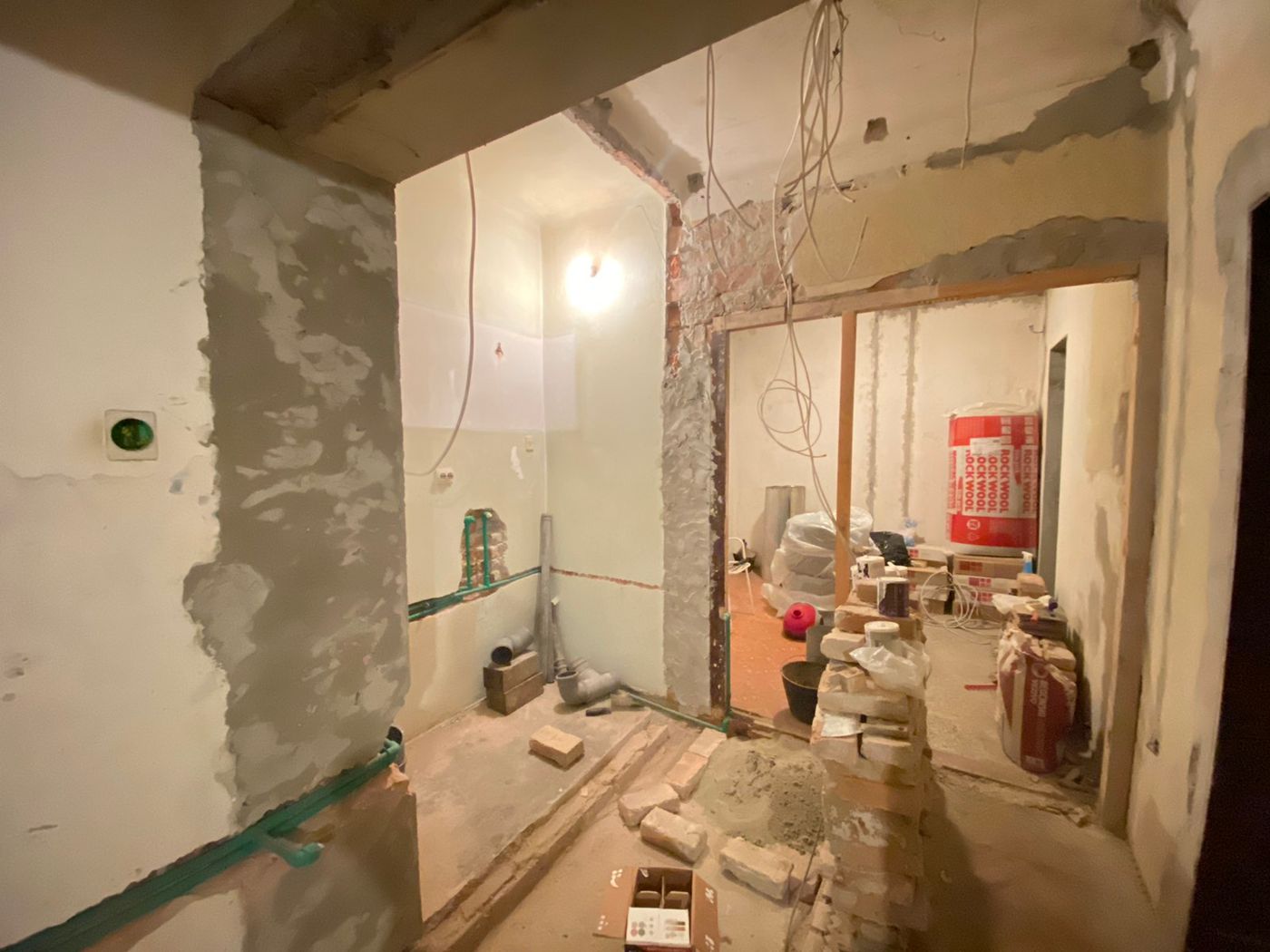 Trosoban stan na Keju   za renoviranje 4