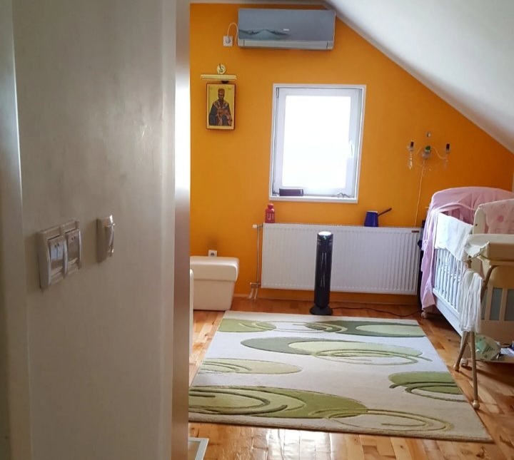 Jednosoban stan na Adicama   garaža u dvorištu 2